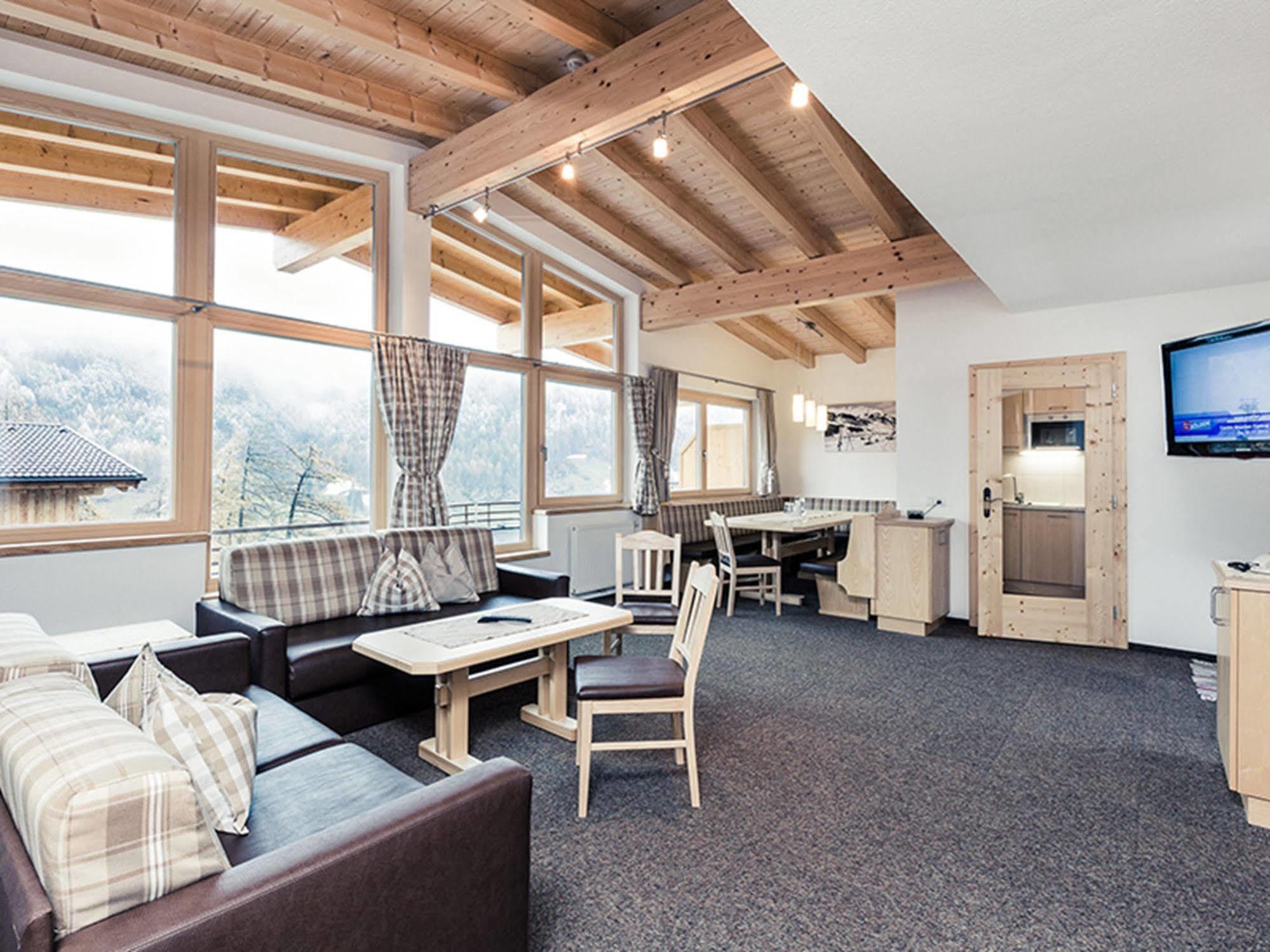 Leni Mountain Appartements Solden Ngoại thất bức ảnh