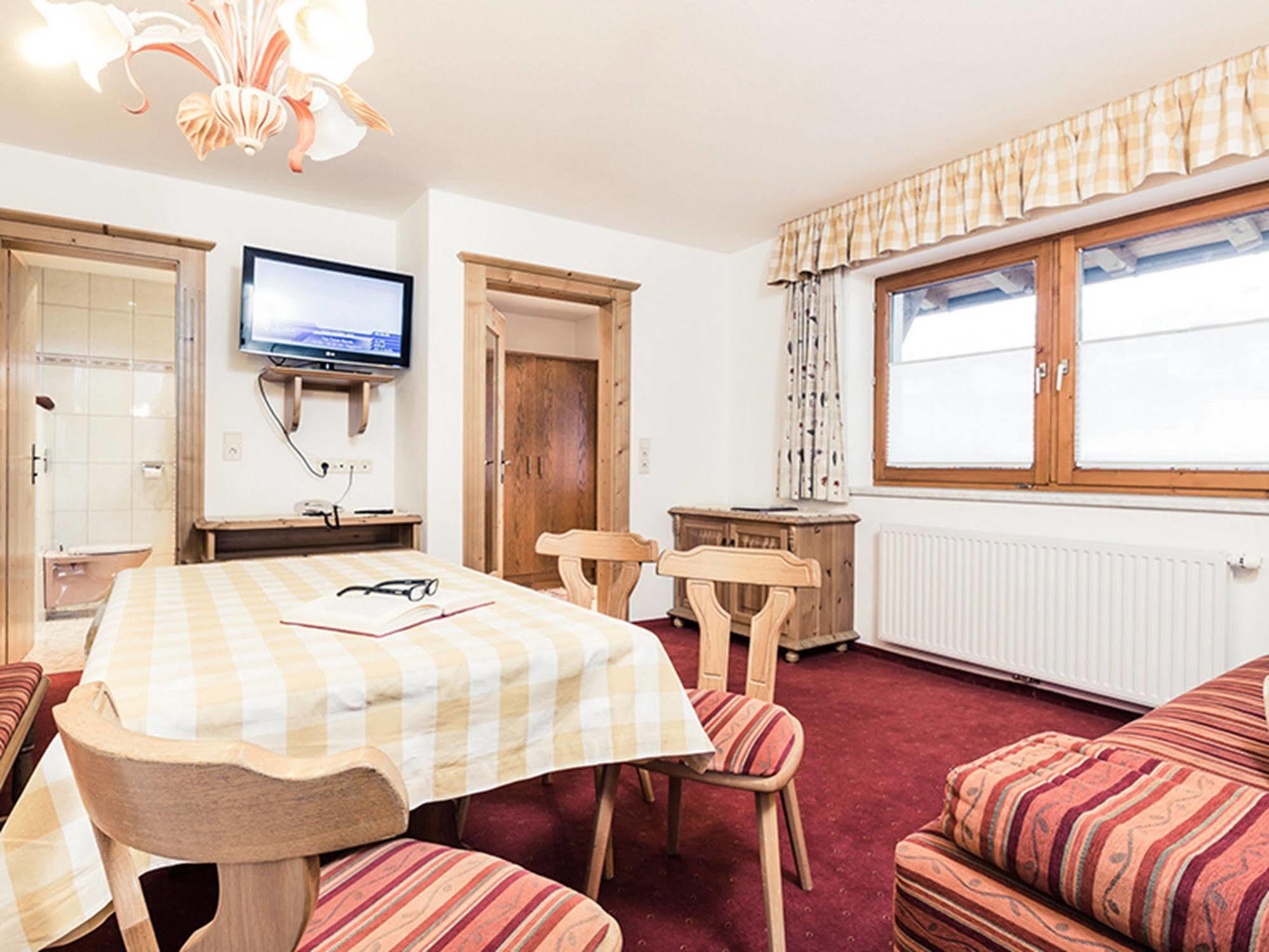 Leni Mountain Appartements Solden Ngoại thất bức ảnh